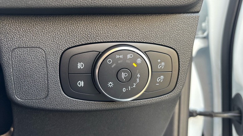 Ford Focus 1.0 EcoBoost Hybrid mHEV 155 Titanium X 5dr Auto Petrol Estate